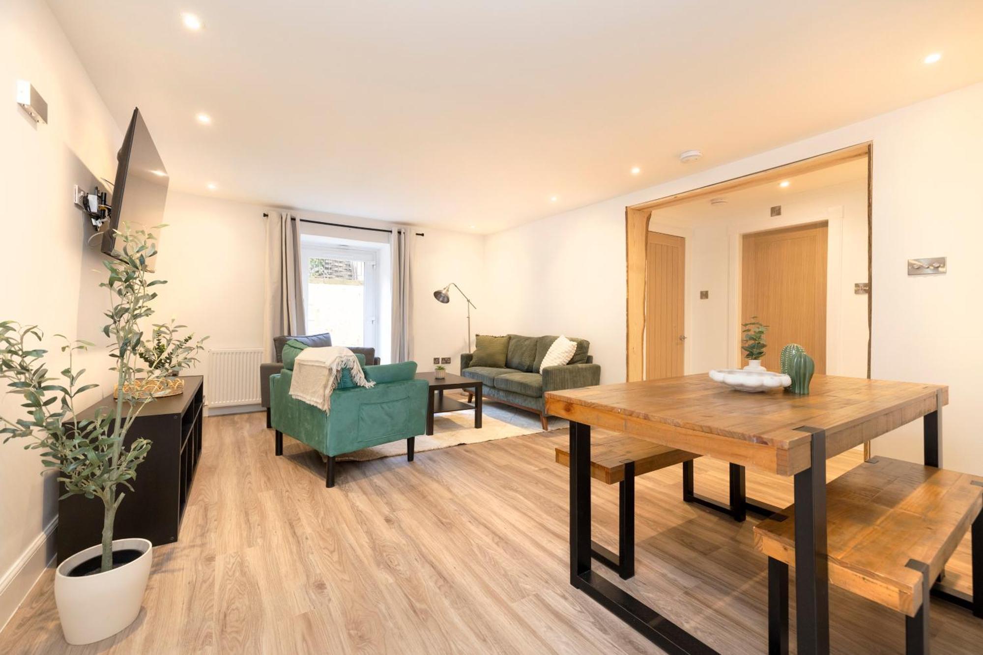 Joivy 3Br Flat In Haymarket With Free Parking Edynburg Zewnętrze zdjęcie