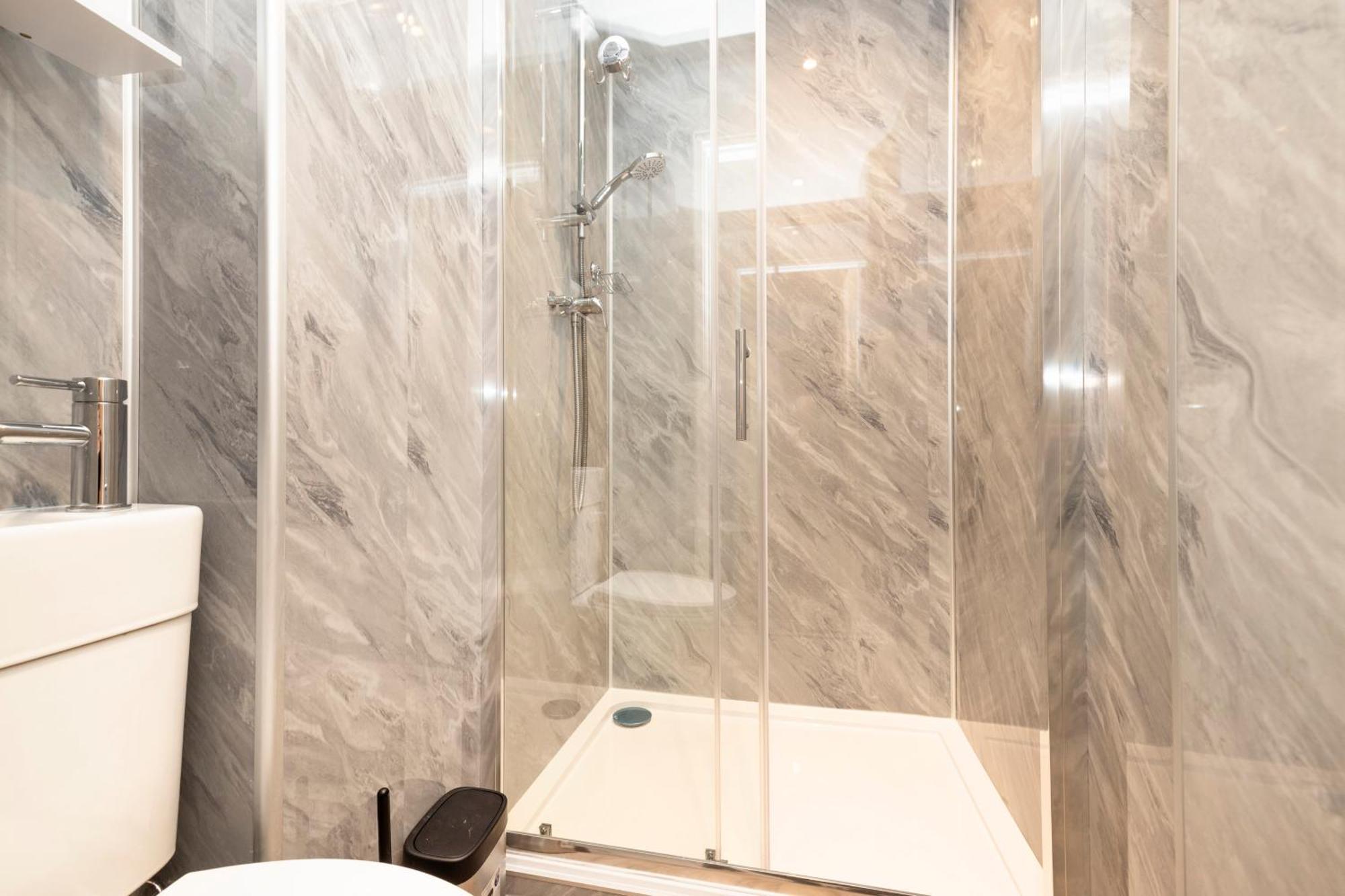 Joivy 3Br Flat In Haymarket With Free Parking Edynburg Zewnętrze zdjęcie