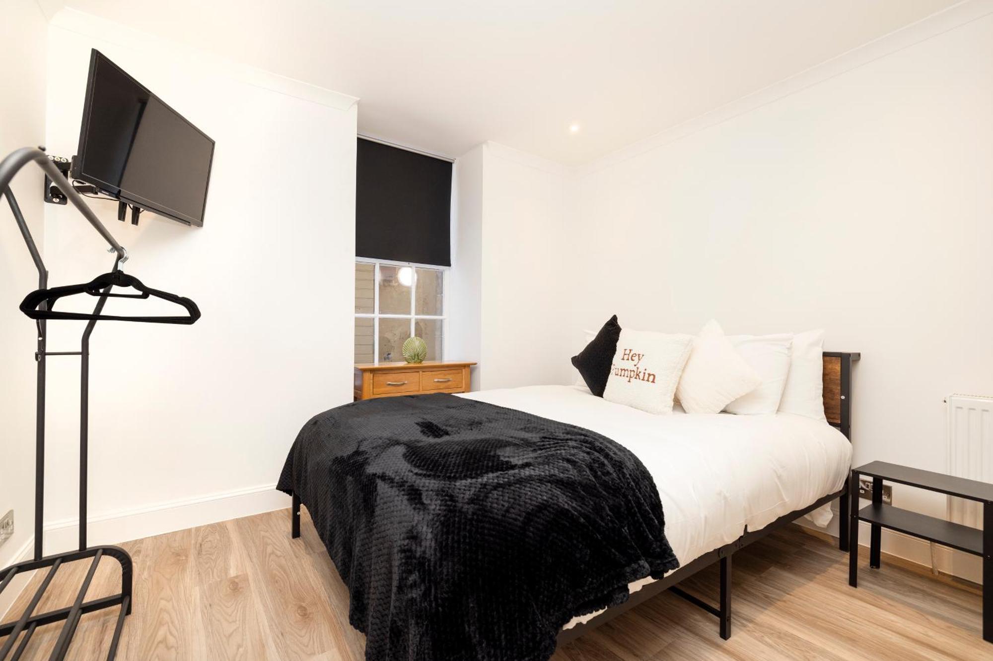 Joivy 3Br Flat In Haymarket With Free Parking Edynburg Zewnętrze zdjęcie