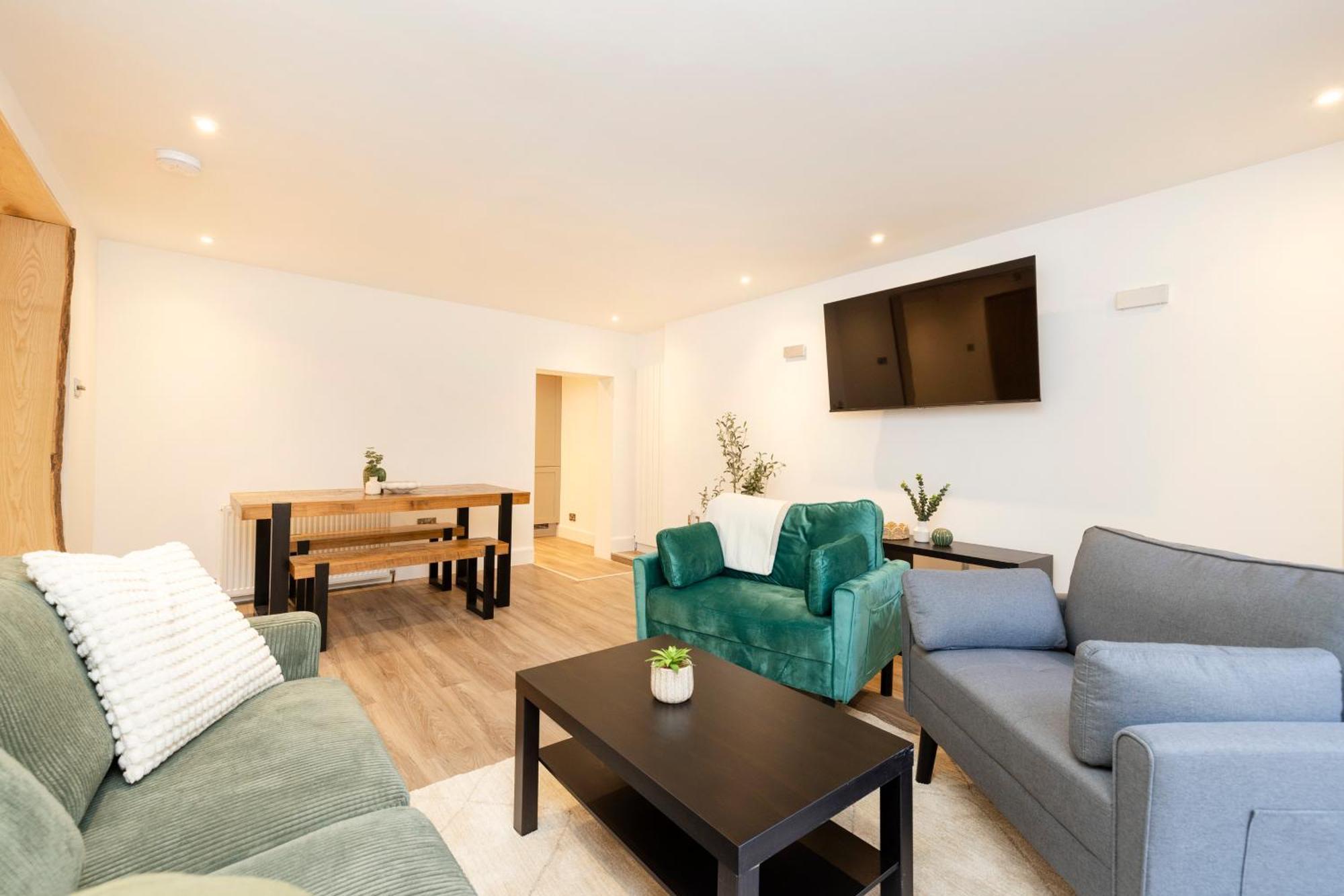 Joivy 3Br Flat In Haymarket With Free Parking Edynburg Zewnętrze zdjęcie