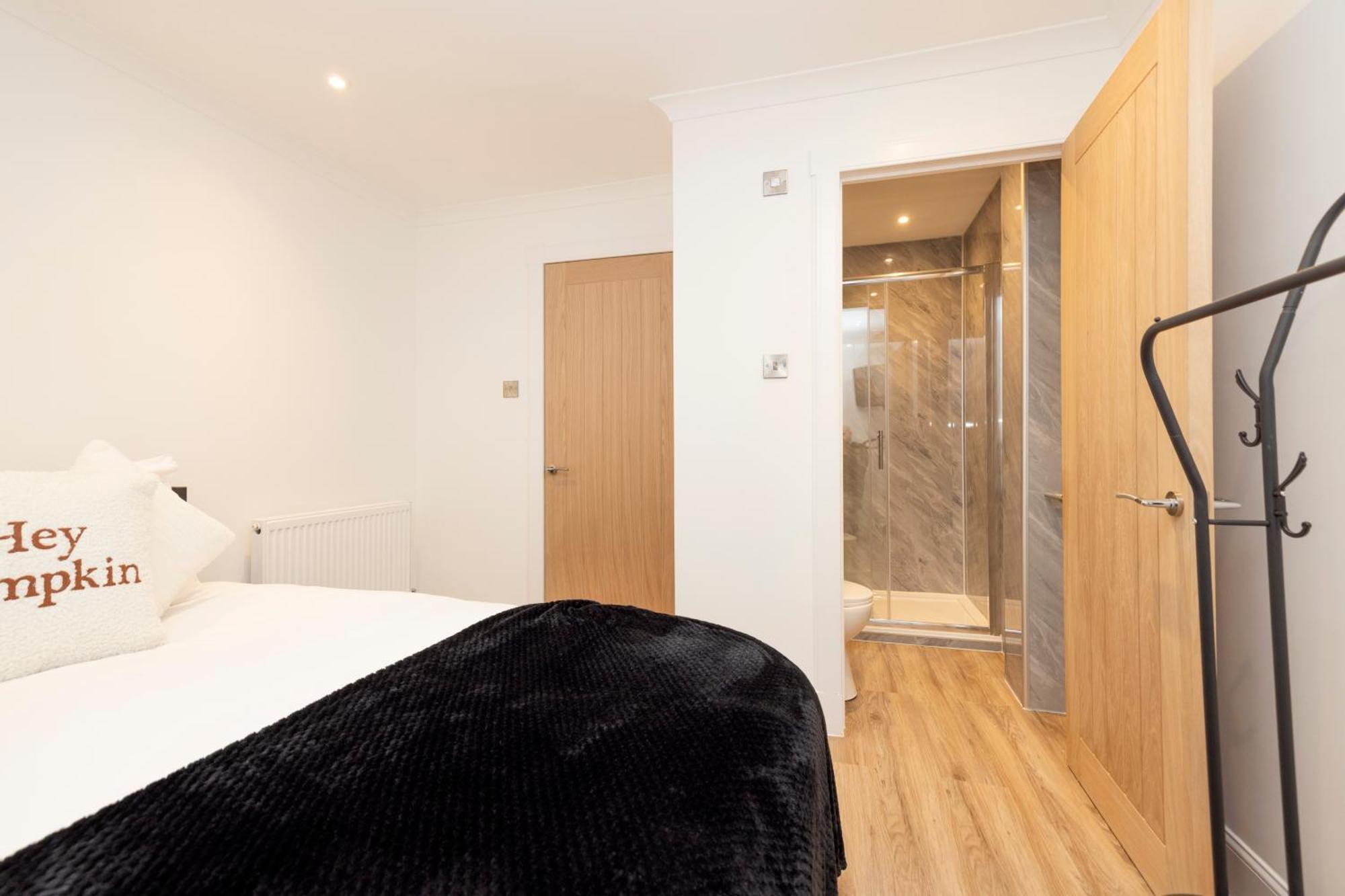 Joivy 3Br Flat In Haymarket With Free Parking Edynburg Zewnętrze zdjęcie